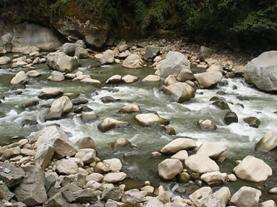 El arroyo al margen de las vas