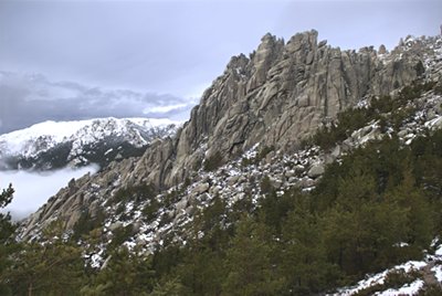 Rocas en torno a El Cocodrilo